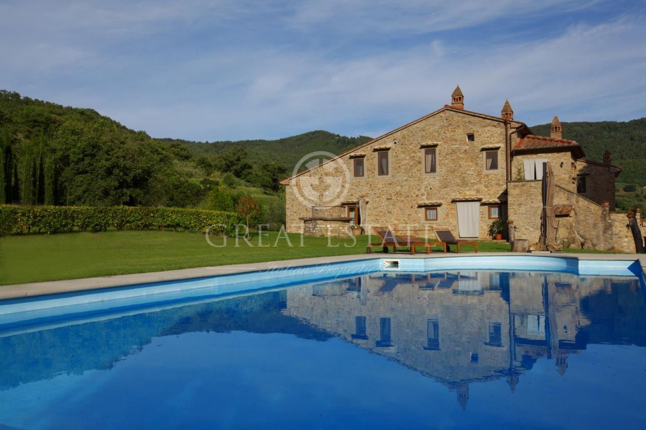 Дом в Ареццо, Италия, 483.6 м² - фото 3