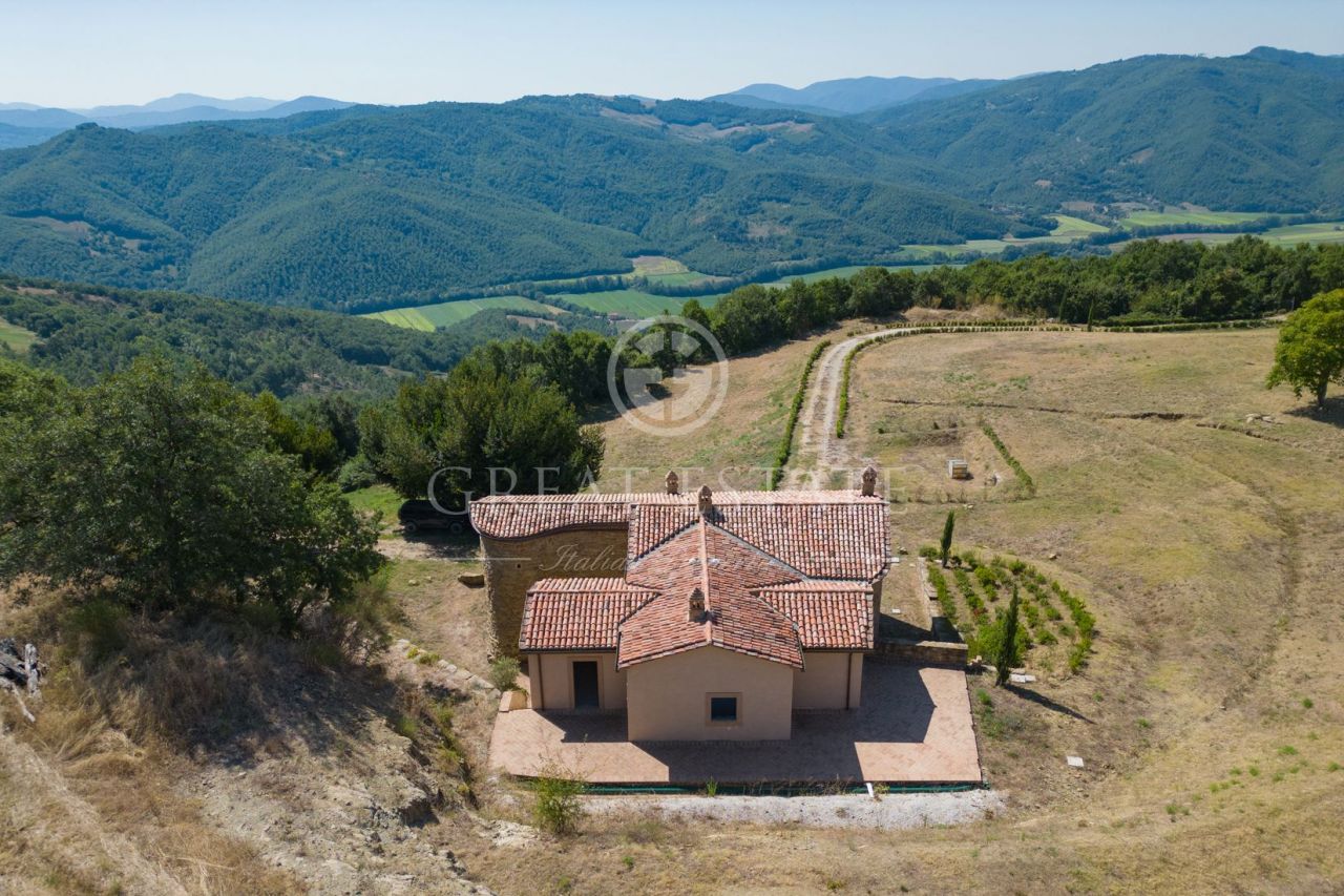 Дом в Читта-ди-Кастелло, Италия, 440 м² - фото 8