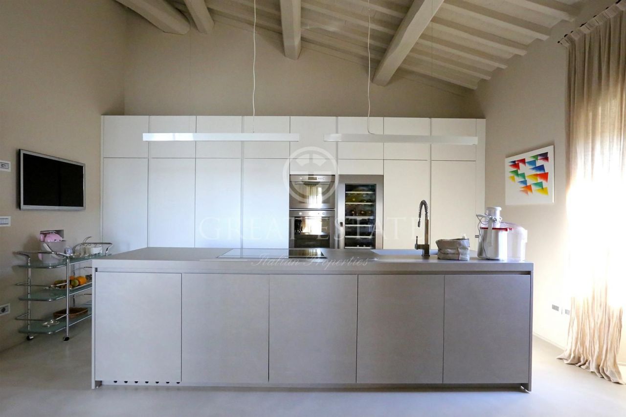 Вилла в Ареццо, Италия, 590.1 м² - фото 8