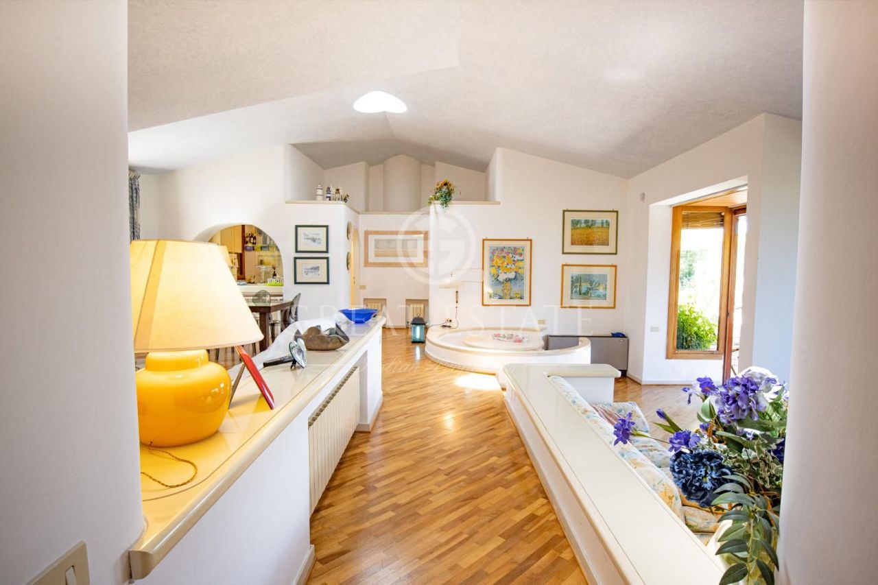 Вилла в Кастильоне-делла-Пеская, Италия, 272.25 м² - фото 12