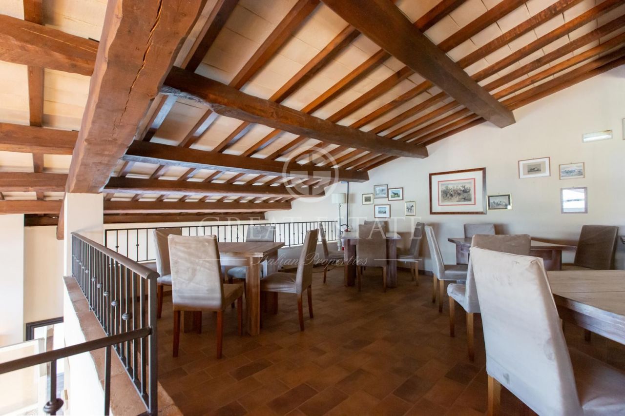 Отель, гостиница в Сполето, Италия, 3 008.75 м² - фото 13