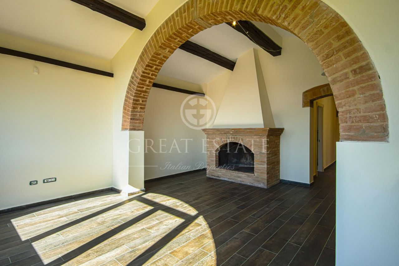 Дом в Кастильоне-дель-Лаго, Италия, 1 159.2 м² - фото 13