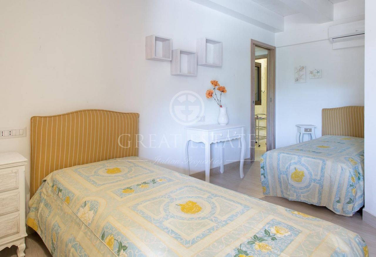 Вилла в Сассари, Италия, 382.9 м² - фото 14