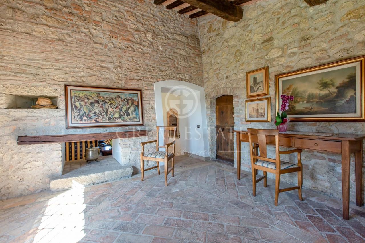 Дом в Тоди, Италия, 628.8 м² - фото 14