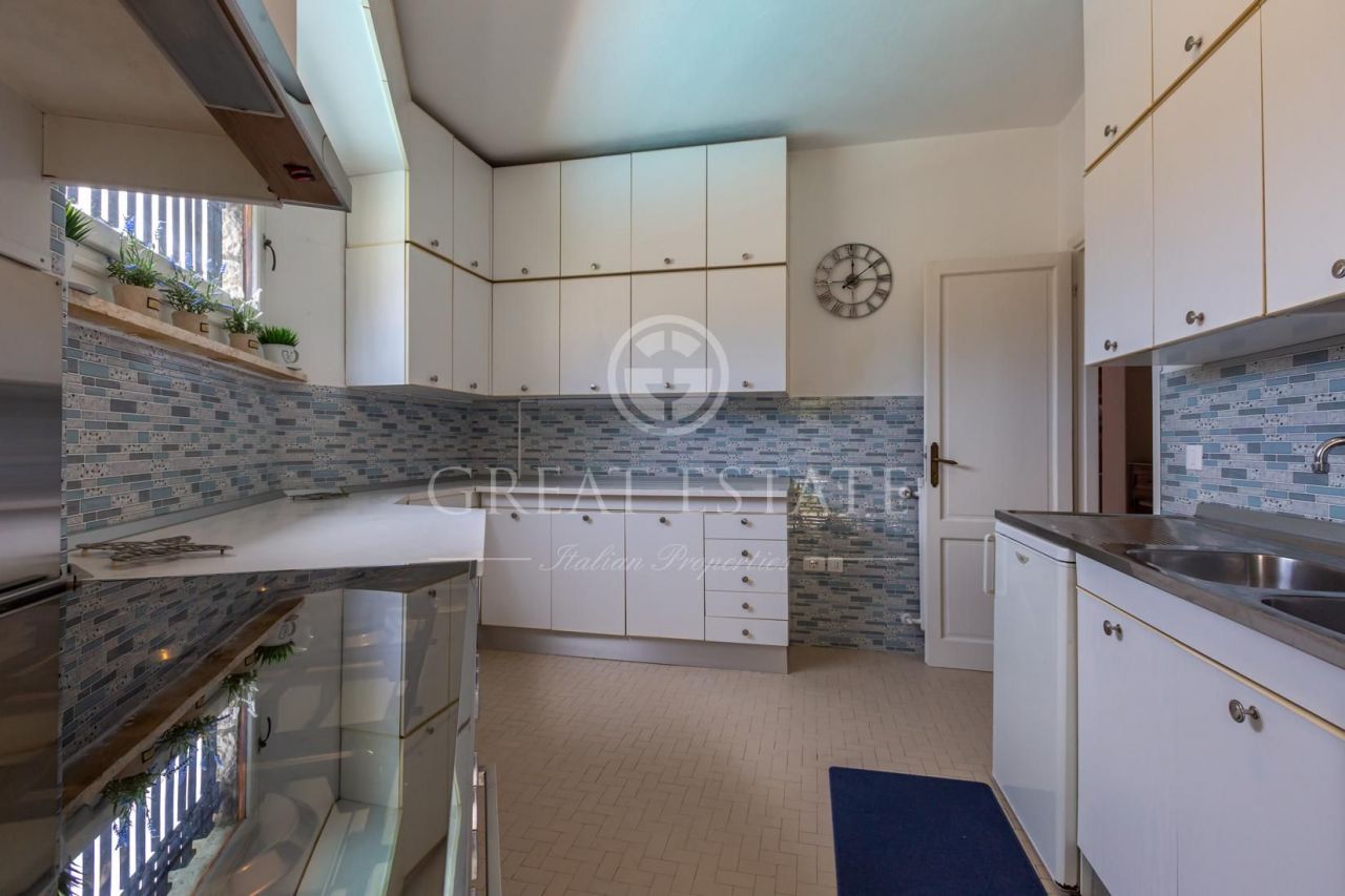 Вилла в Четоне, Италия, 396 м² - фото 15