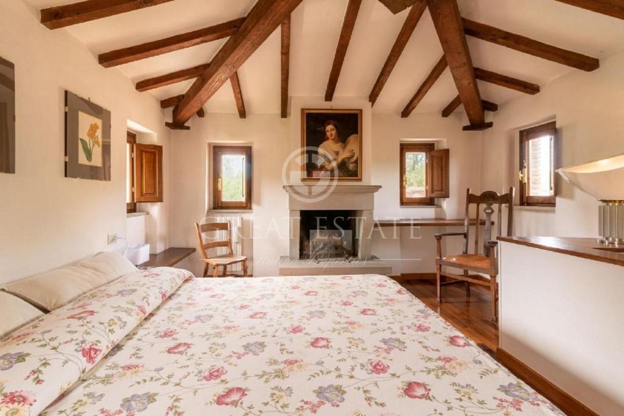 Дом в Кьюси, Италия, 892 м² - фото 15