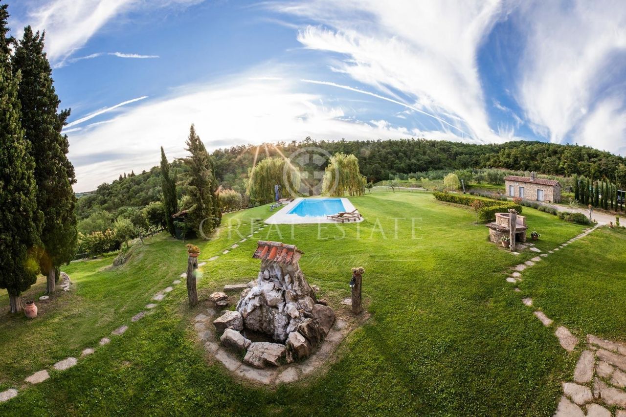 Дом в Ареццо, Италия, 483.6 м² - фото 17