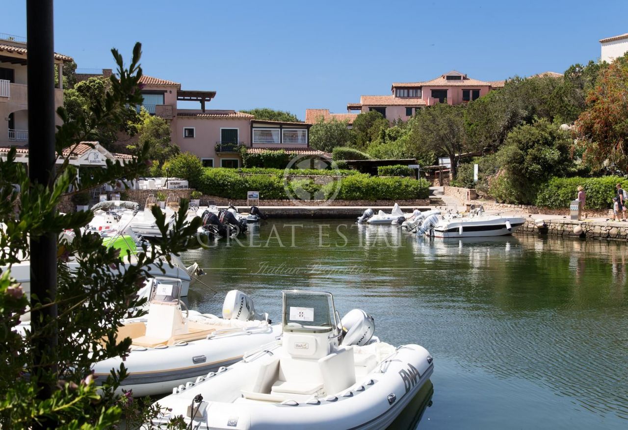 Вилла в Сассари, Италия, 382.9 м² - фото 18