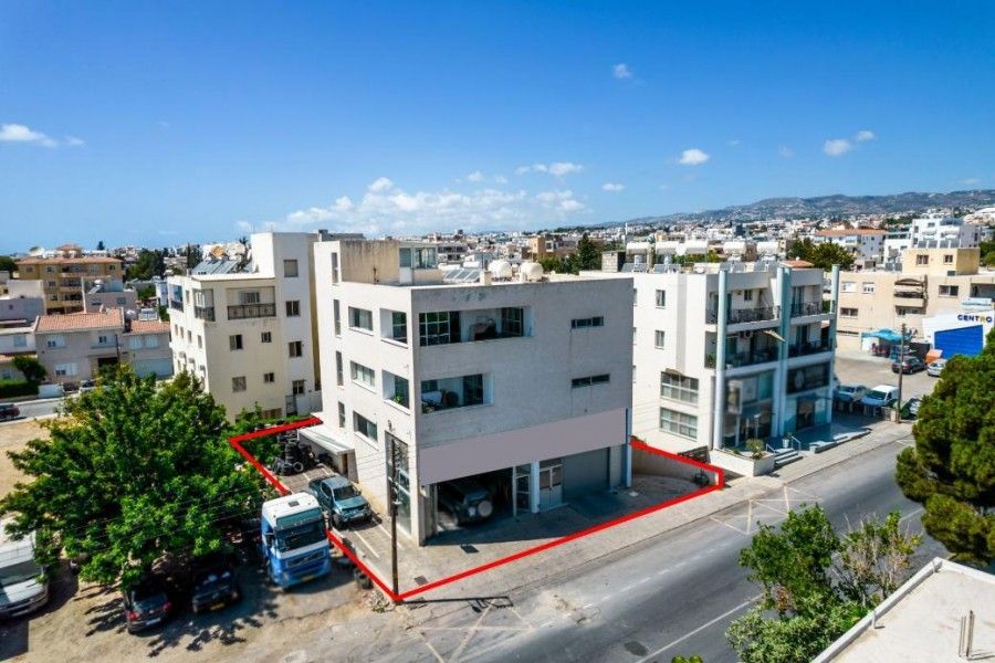 Коммерческая недвижимость в Пафосе, Кипр, 479 м2 - фото 1