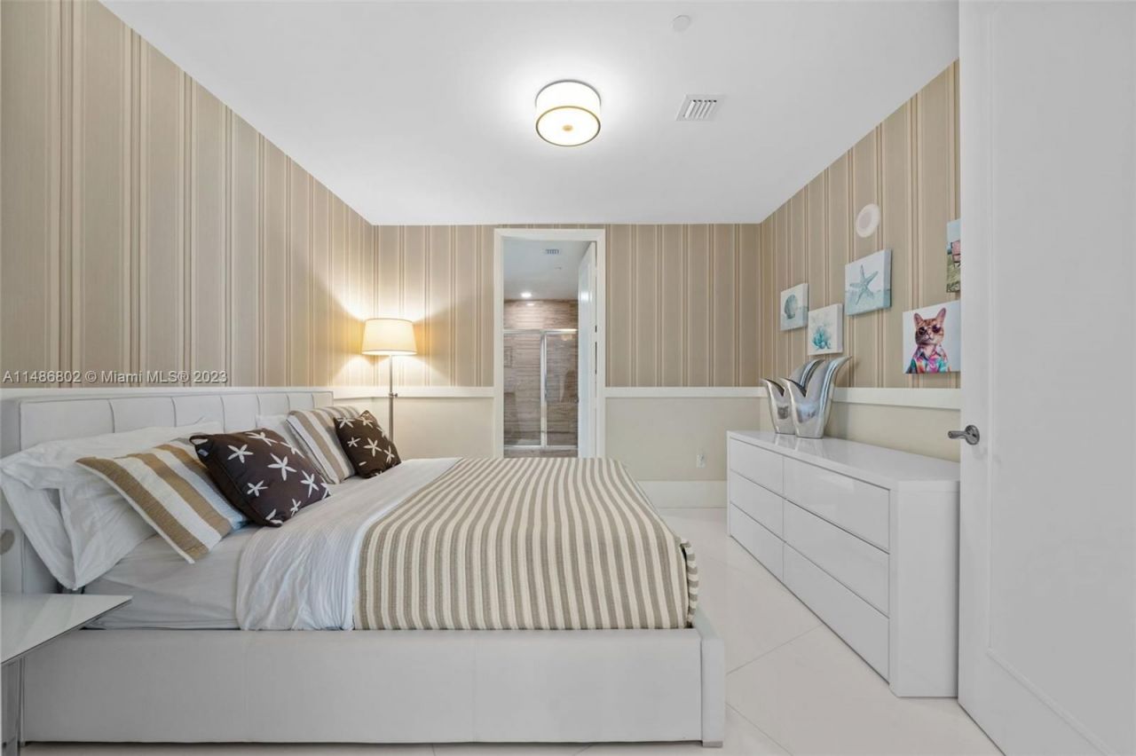 Квартира в Майами, США, 200 м² - фото 11