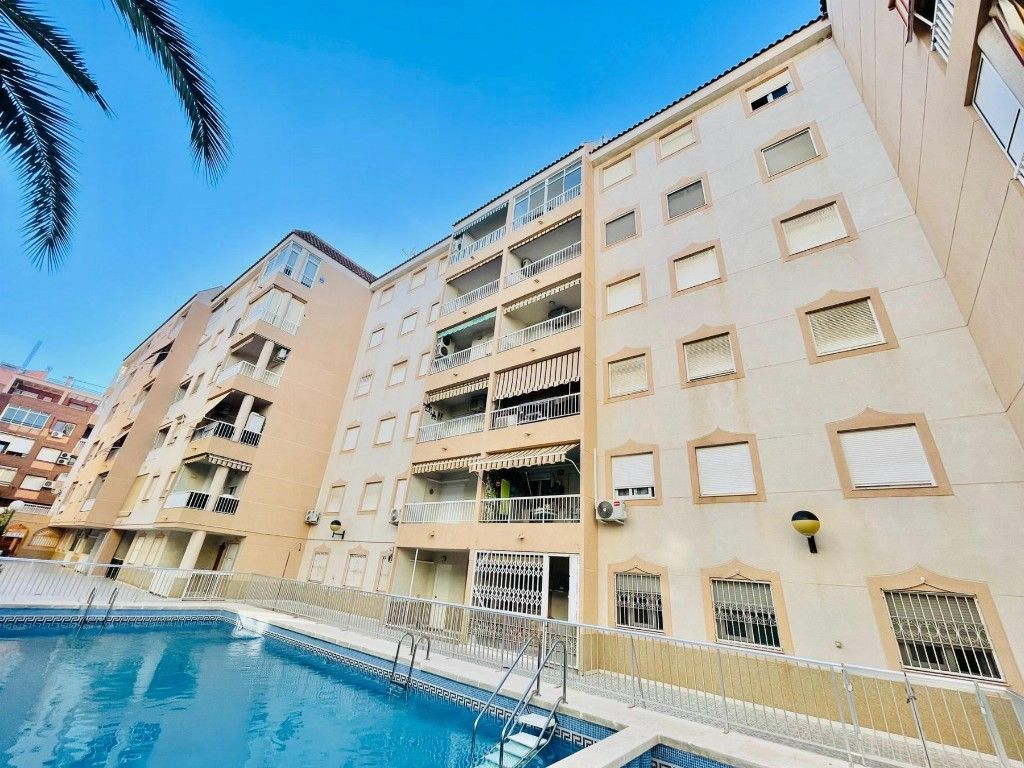Апартаменты в Торревьехе, Испания, 67 м² - фото 1