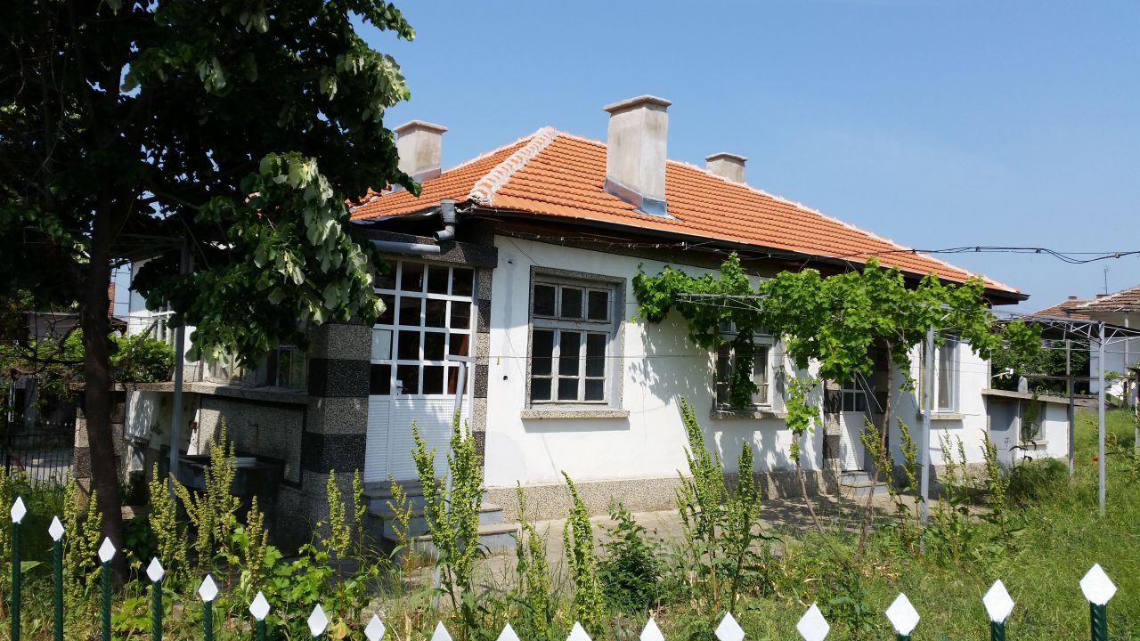 Дом в Бургасе, Болгария, 120 м² - фото 1