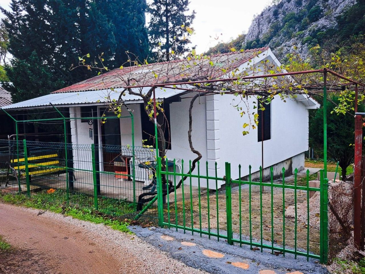 Дом в Сутоморе, Черногория, 55 м² - фото 1