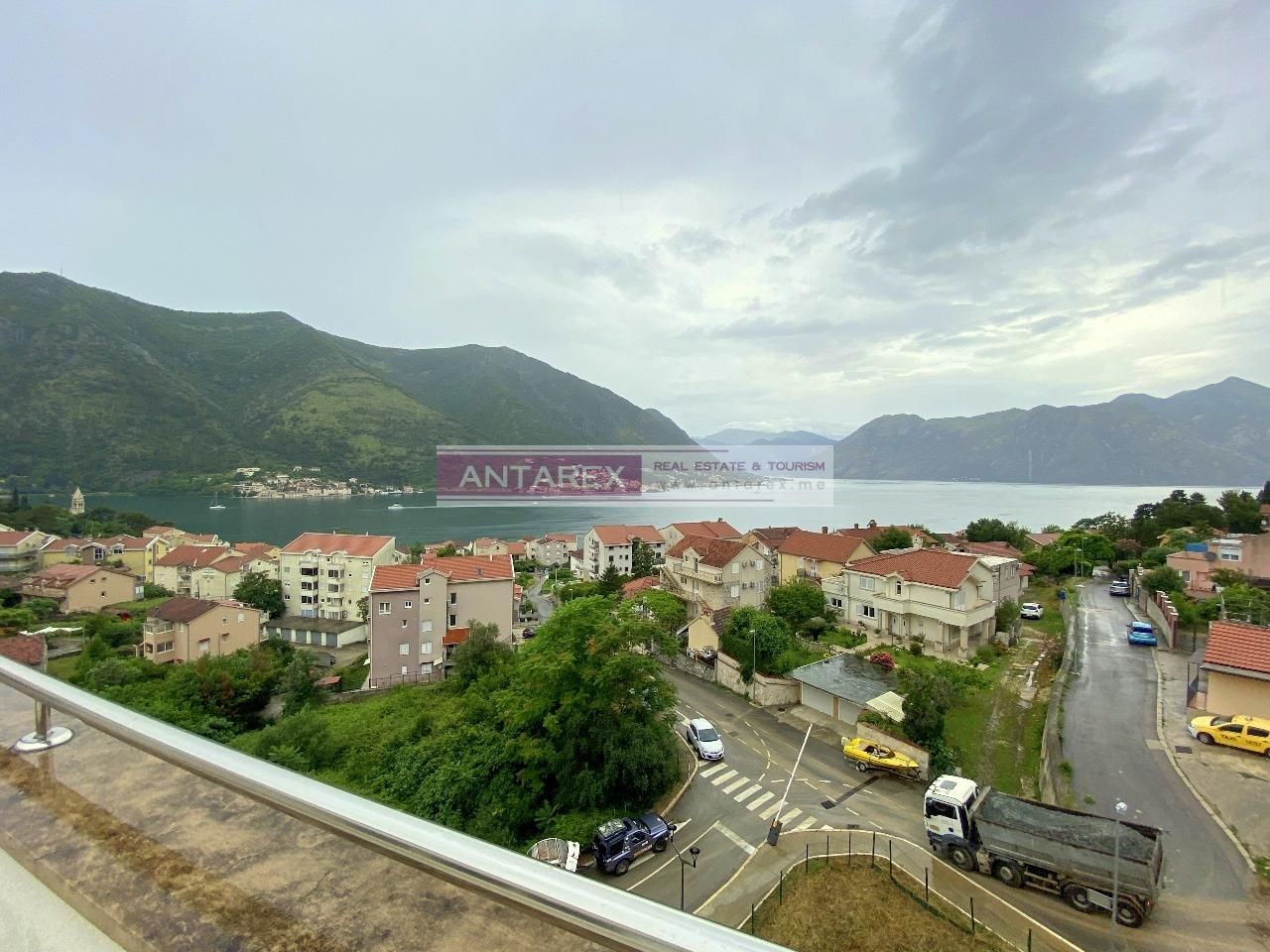 Апартаменты в Доброте, Черногория, 53 м2 - фото 1