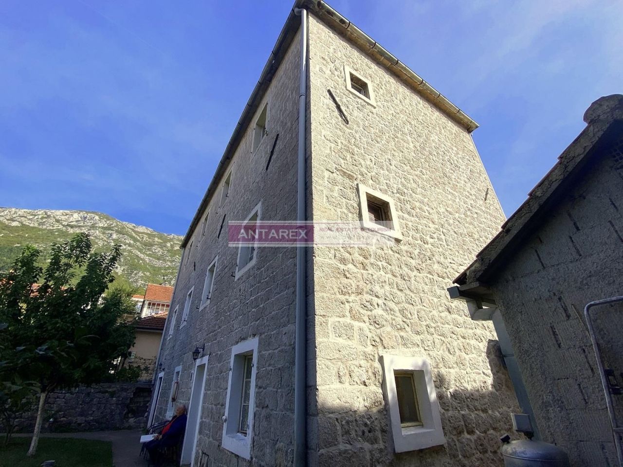 Вилла в Рисане, Черногория, 302 м² - фото 5