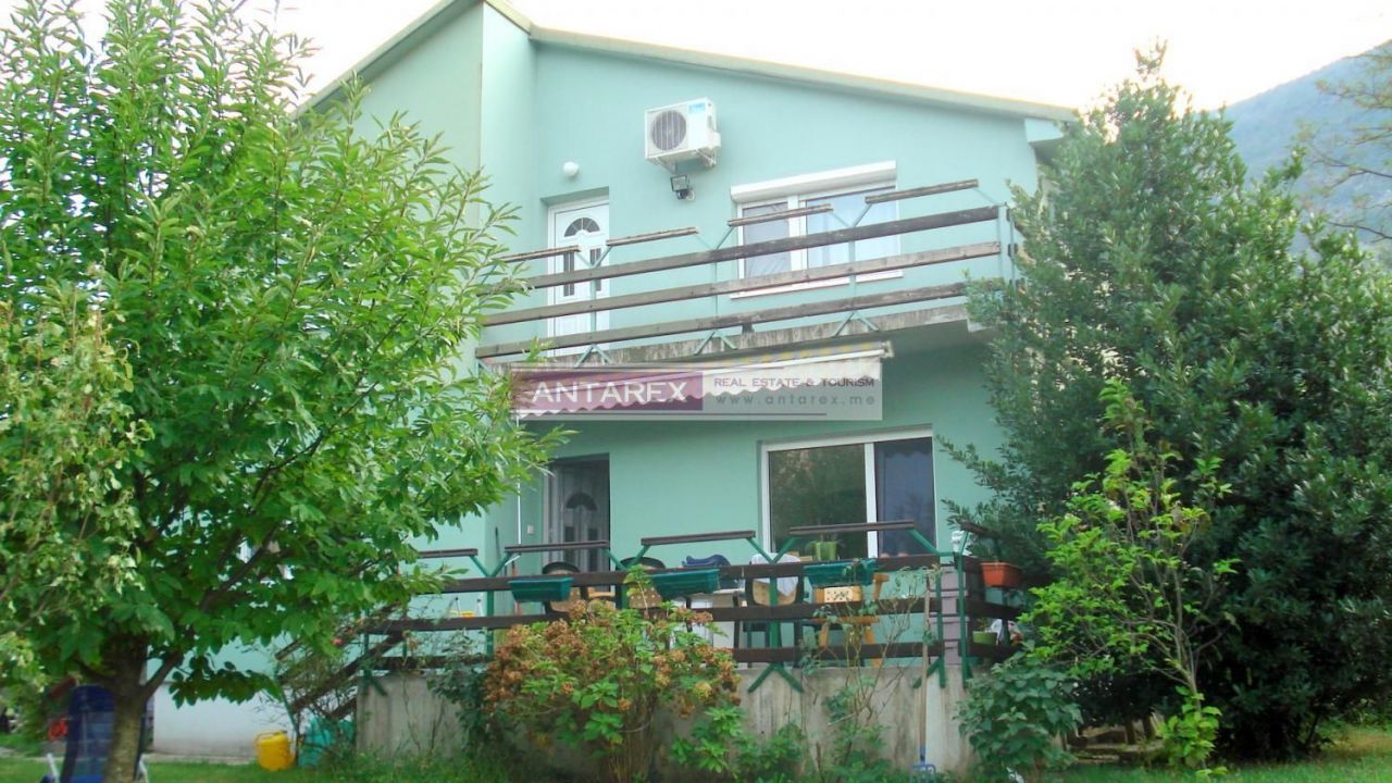 Вилла в Даниловграде, Черногория, 249 м2 - фото 1