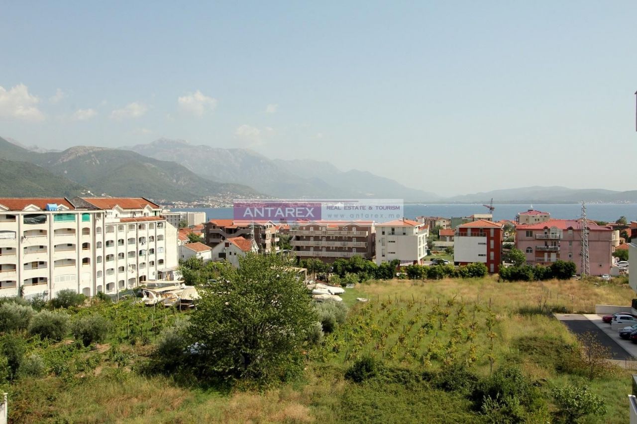 Апартаменты в Биеле, Черногория, 96.3 м2 - фото 1