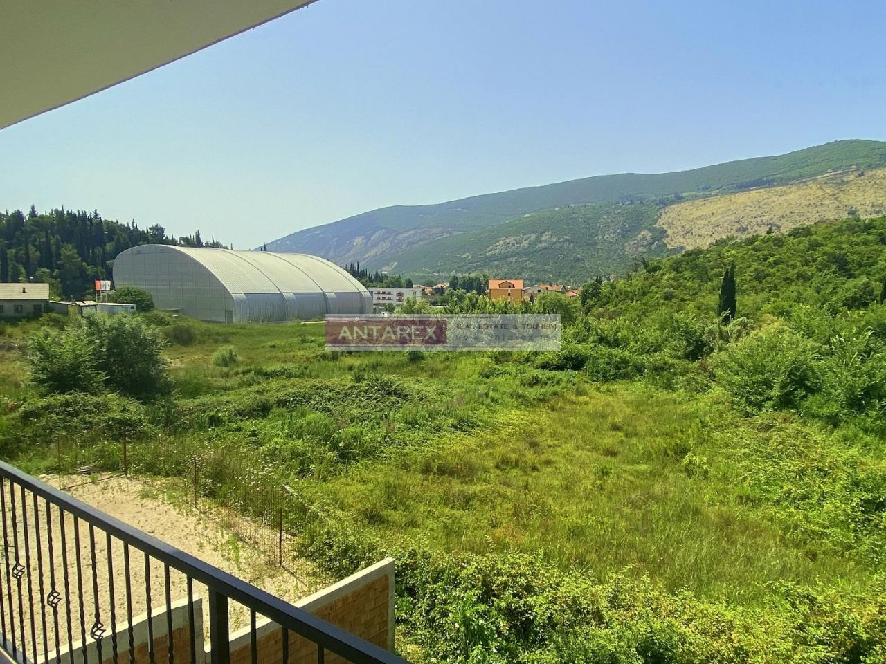 Апартаменты в Игало, Черногория, 40 м2 - фото 1