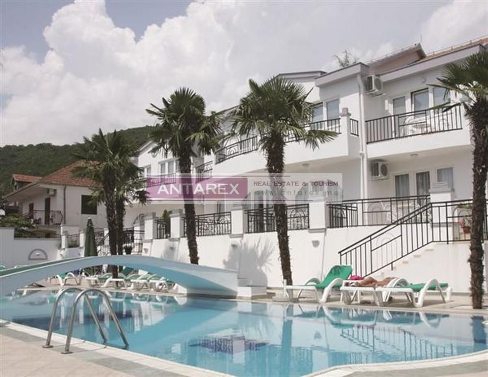 Коммерческая недвижимость в Кумборе, Черногория, 3 600 м² - фото 2