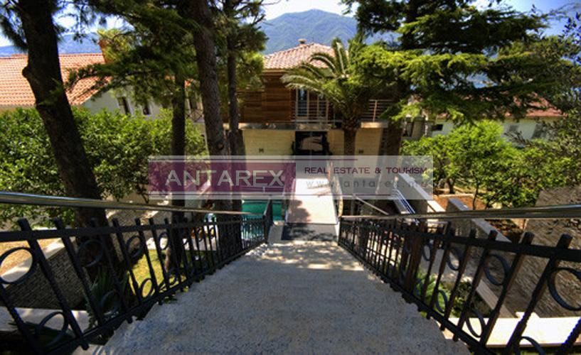 Коммерческая недвижимость в Доброте, Черногория - фото 2