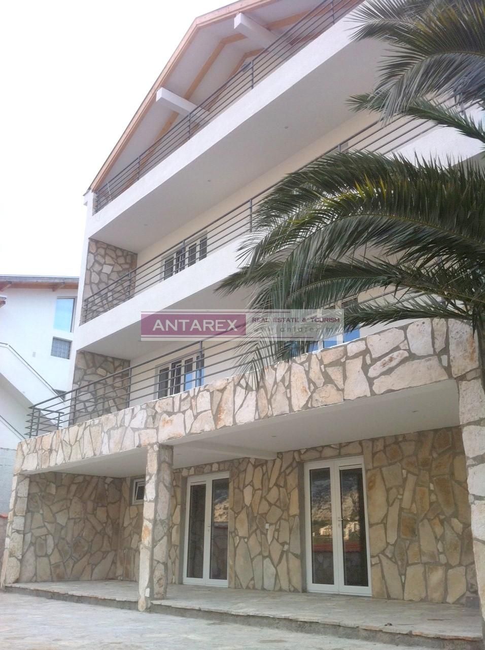 Вилла в Прчани, Черногория, 357 м² - фото 2