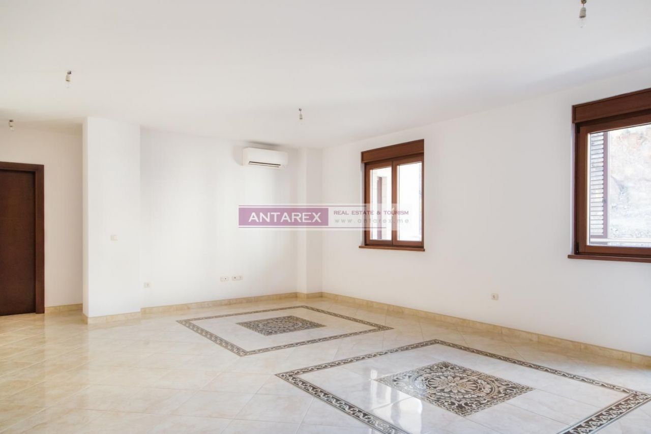 Апартаменты в Бечичи, Черногория, 99 м² - фото 2