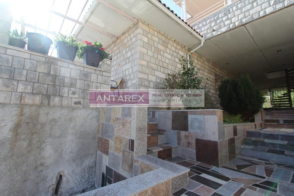 Апартаменты в Херцег-Нови, Черногория, 203 м² - фото 2