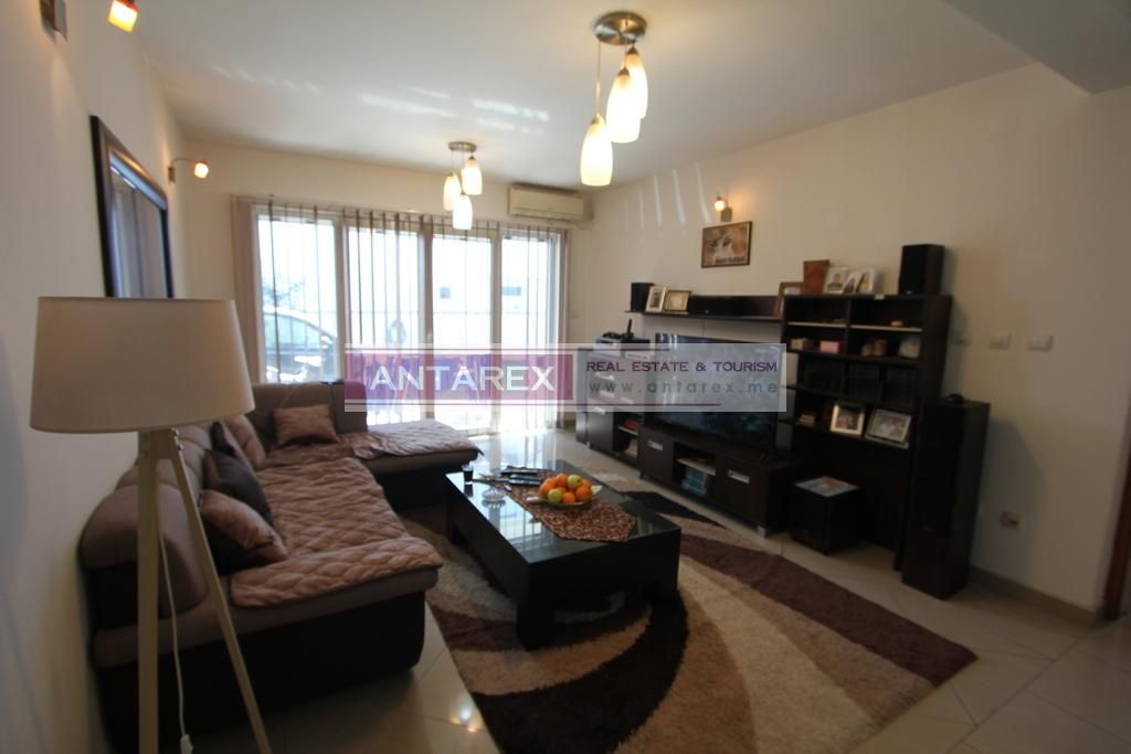 Вилла в Зеленике, Черногория, 198 м² - фото 2