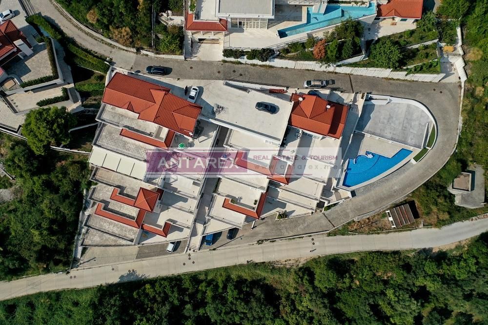 Апартаменты в Херцег-Нови, Черногория, 179 м² - фото 2