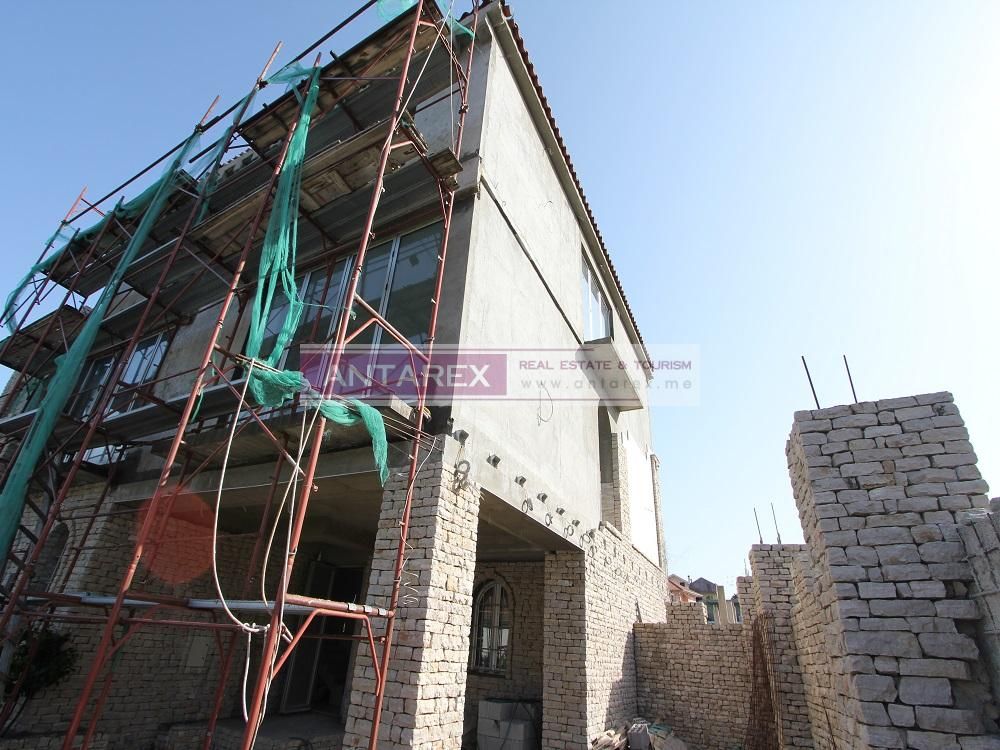 Вилла в Херцег-Нови, Черногория, 418 м² - фото 2