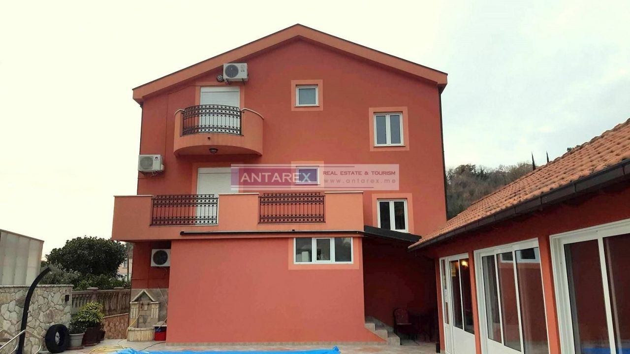 Вилла в Зеленике, Черногория, 520 м² - фото 2