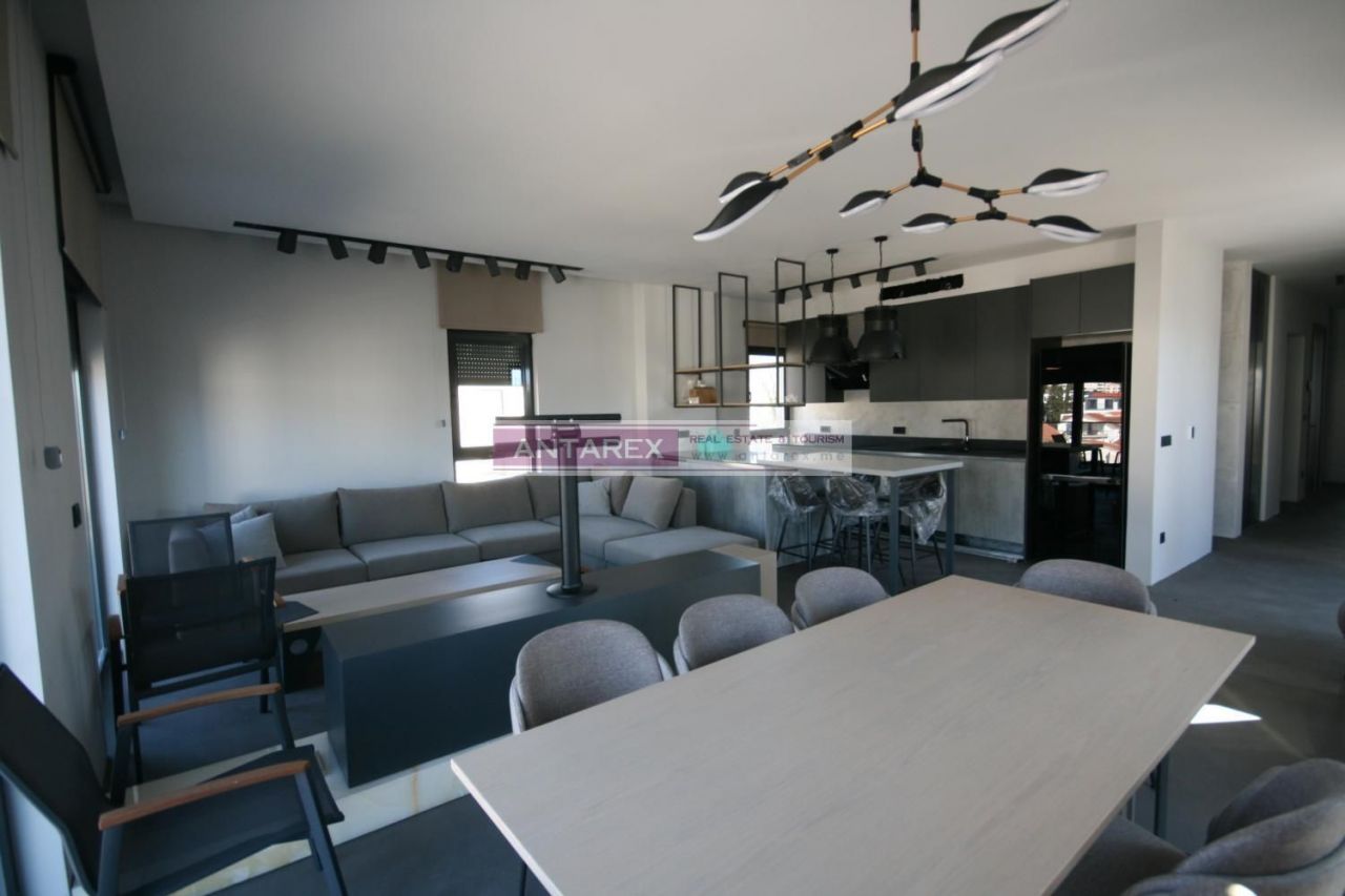 Апартаменты в Тивате, Черногория, 338 м² - фото 2