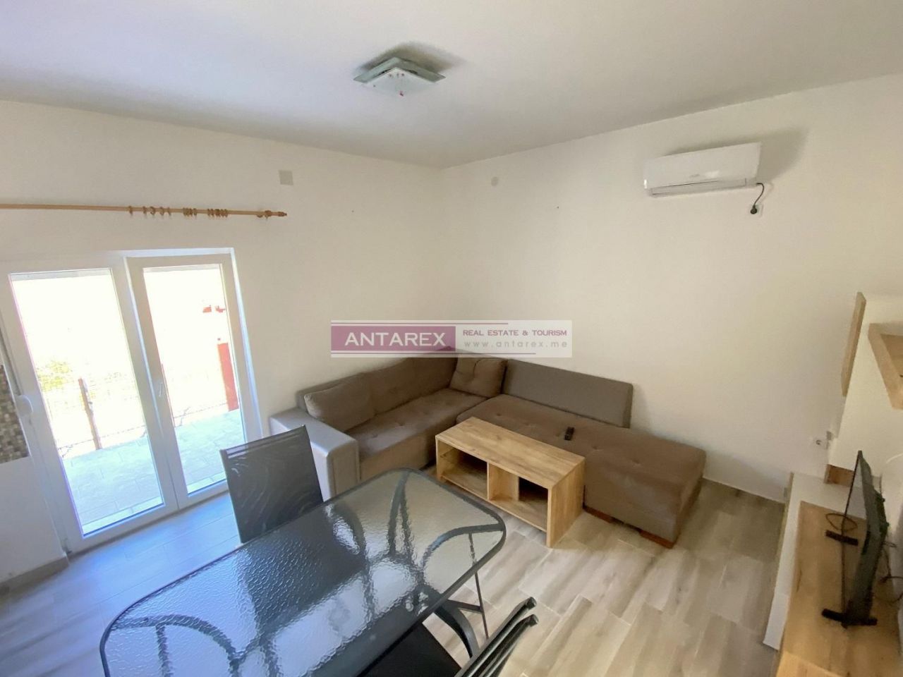 Вилла в Зеленике, Черногория, 71 м² - фото 2