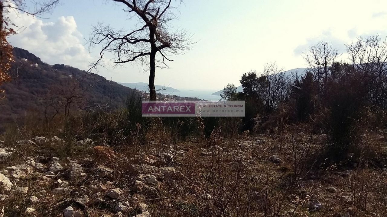 Земля в Херцег-Нови, Черногория, 998 м² - фото 2