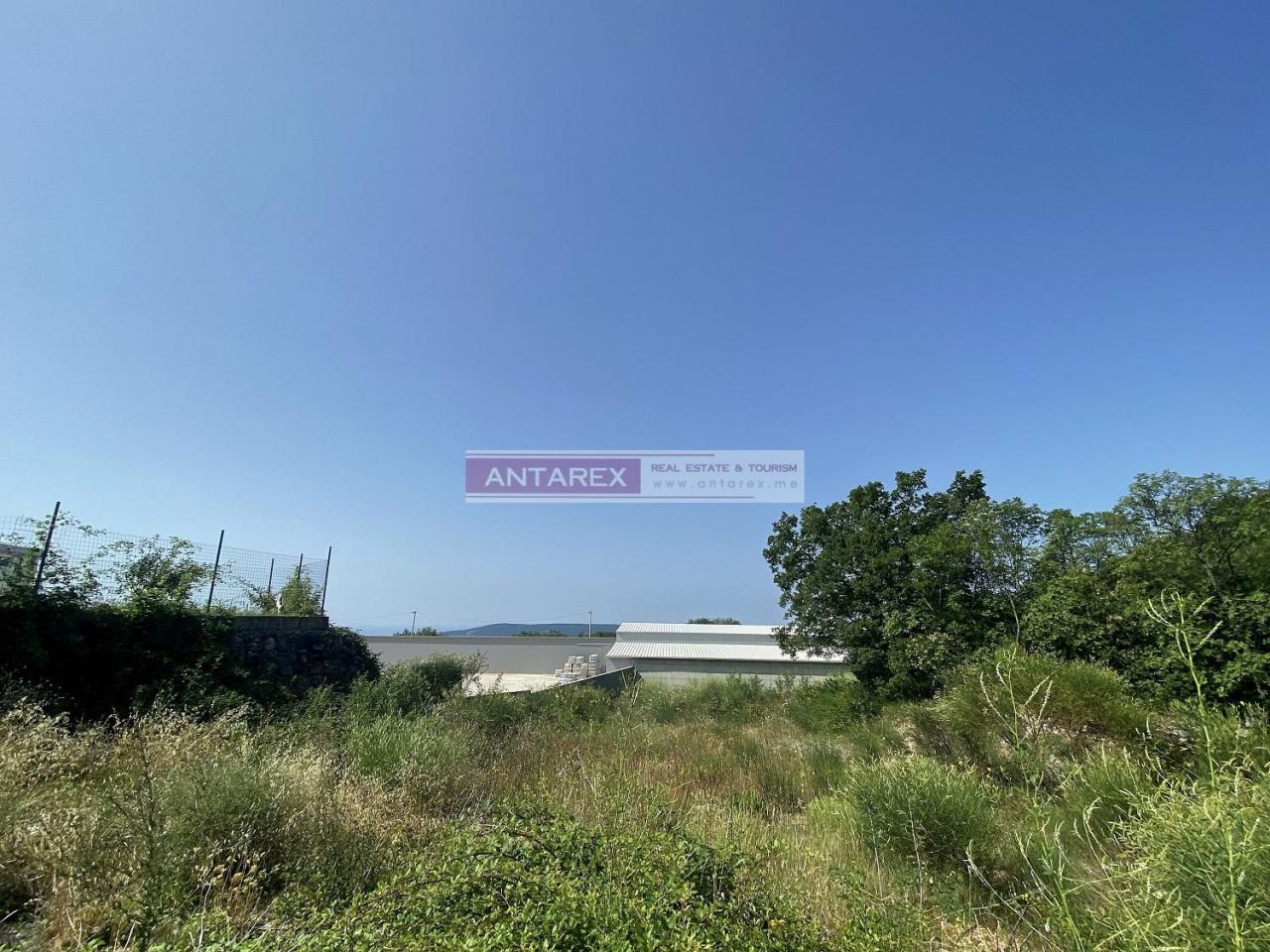 Земля в Херцег-Нови, Черногория, 1 819 м² - фото 2