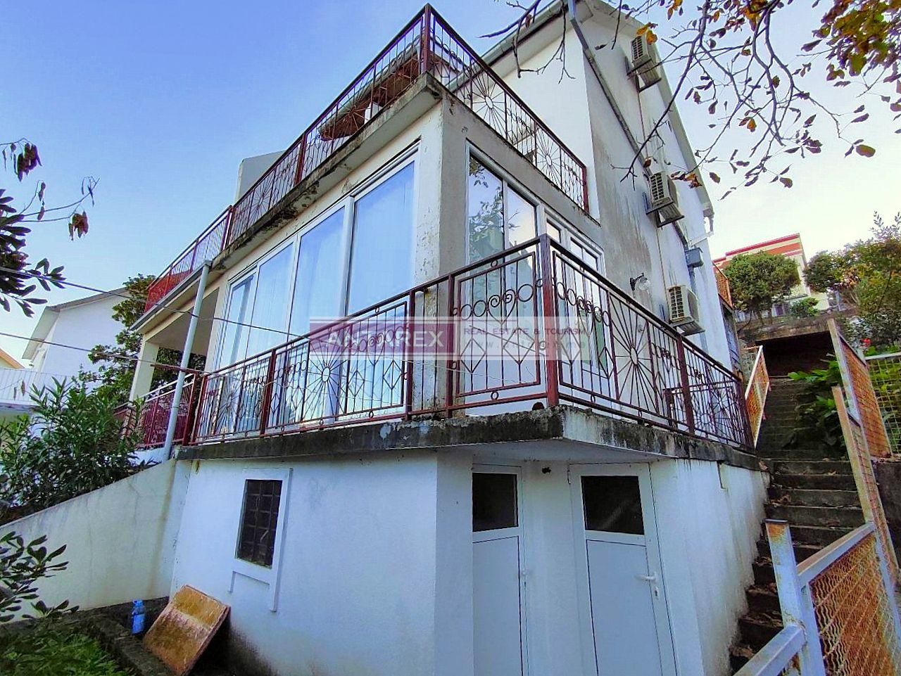 Вилла в Крашичах, Черногория, 85 м² - фото 2