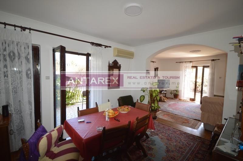 Вилла в Биеле, Черногория, 254 м² - фото 3