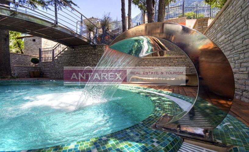 Коммерческая недвижимость в Доброте, Черногория - фото 3