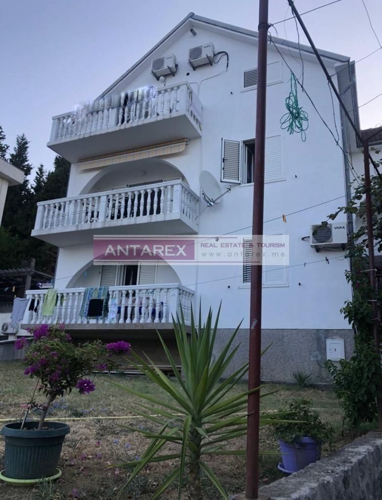 Вилла в Тивате, Черногория, 288 м² - фото 3