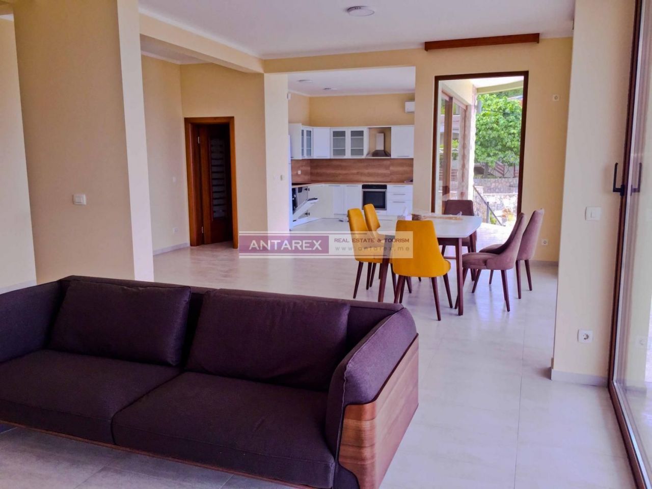 Вилла в Шушани, Черногория, 600 м² - фото 3