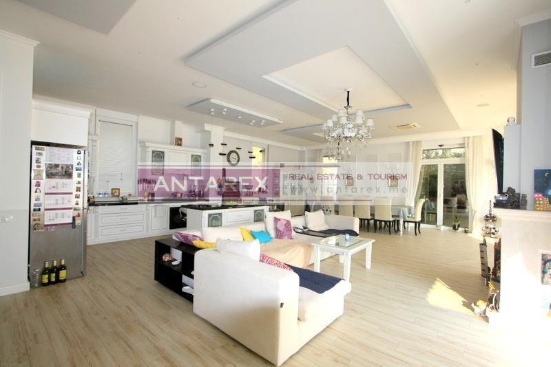 Вилла в Дженовичах, Черногория, 647 м² - фото 3