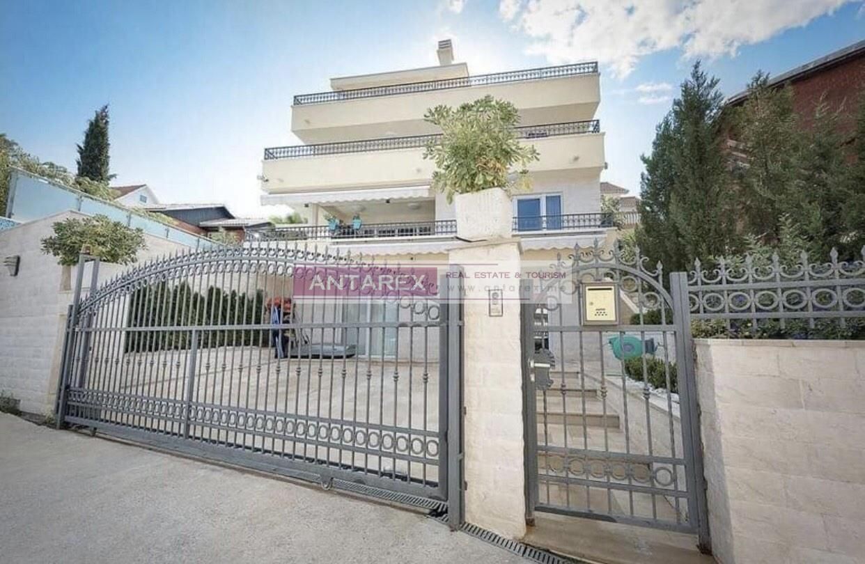 Вилла в Крашичах, Черногория, 298 м² - фото 3