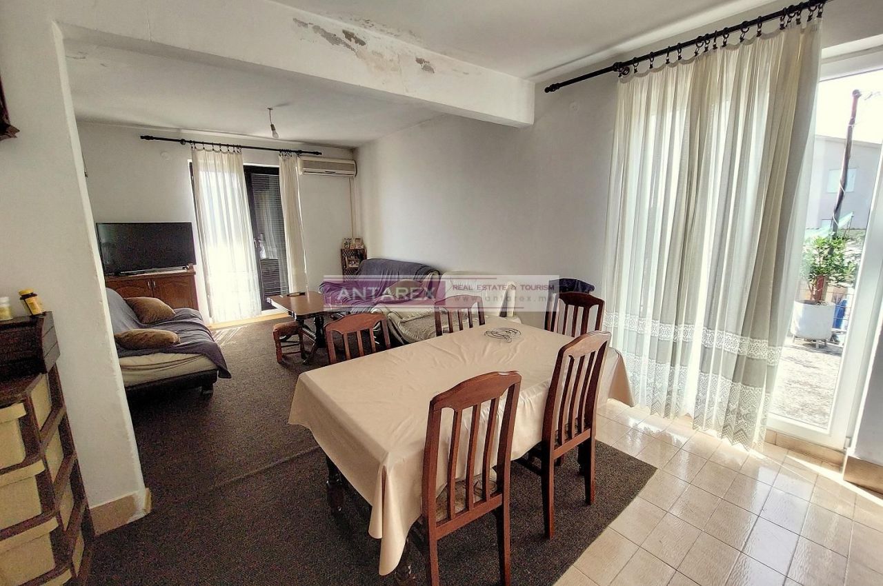 Вилла в Херцег-Нови, Черногория, 184 м² - фото 3