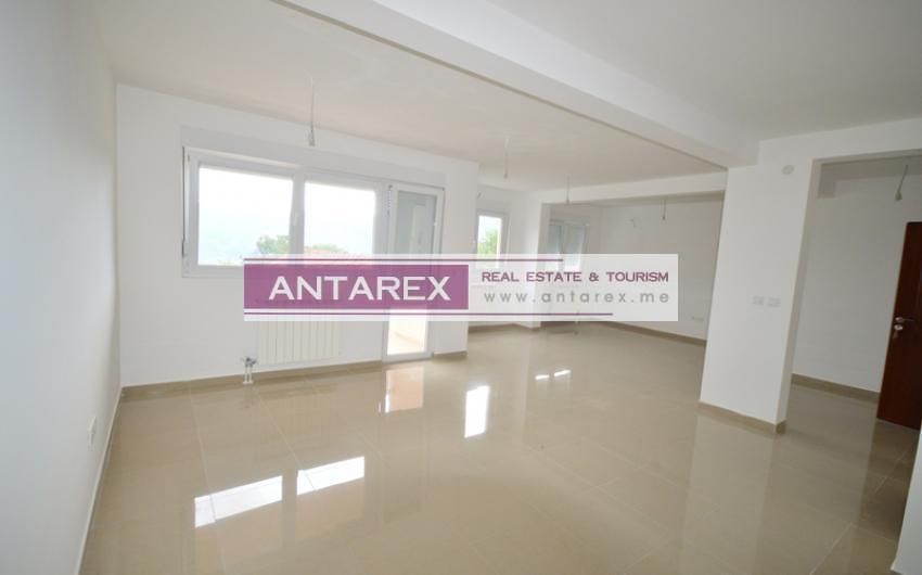 Апартаменты в Херцег-Нови, Черногория, 98 м² - фото 3