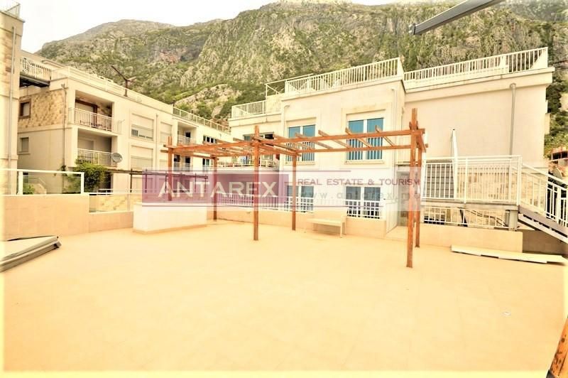 Апартаменты в Доброте, Черногория, 179 м² - фото 4