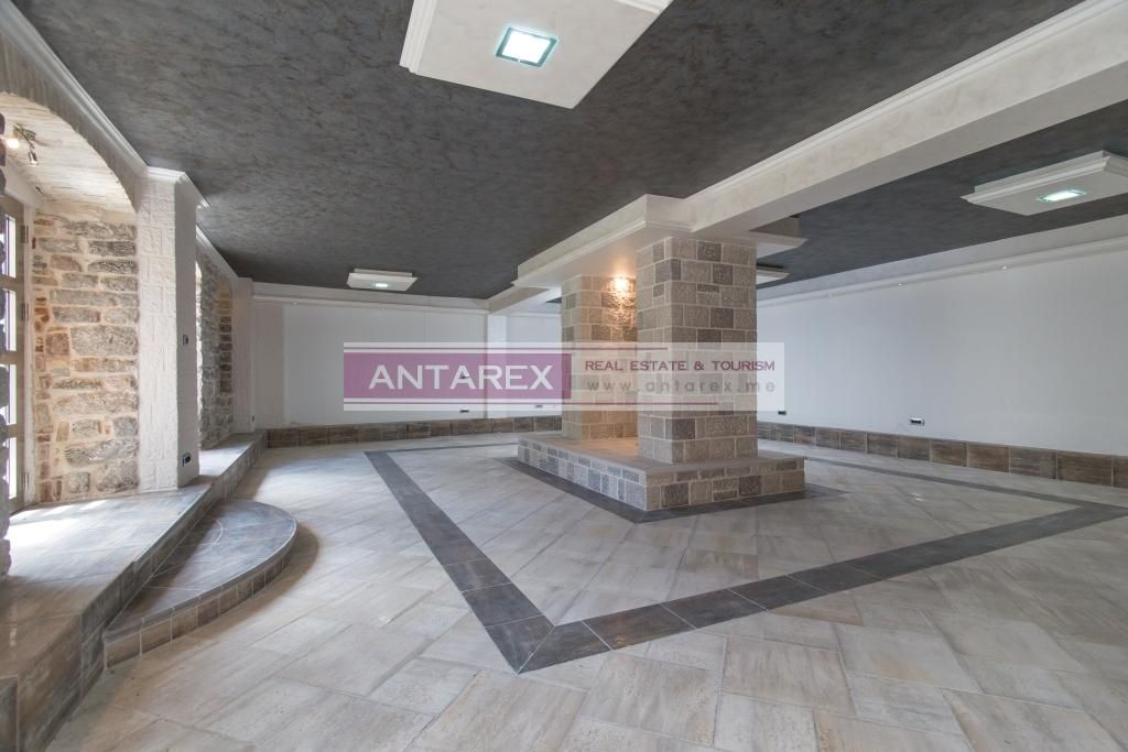 Коммерческая недвижимость в Херцег-Нови, Черногория, 102 м² - фото 4