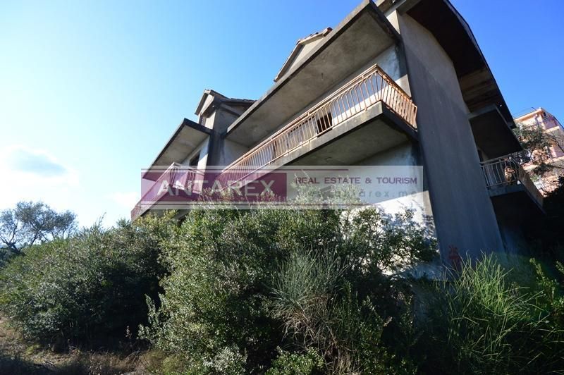 Вилла в Биеле, Черногория, 335 м² - фото 4