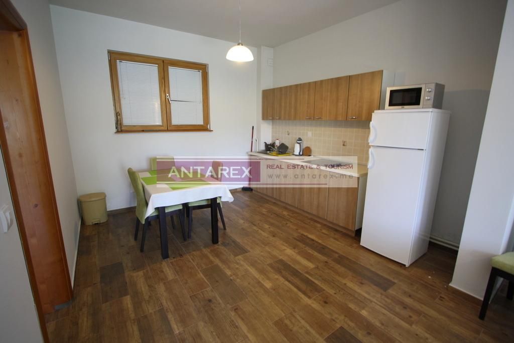 Апартаменты в Херцег-Нови, Черногория, 79 м² - фото 4