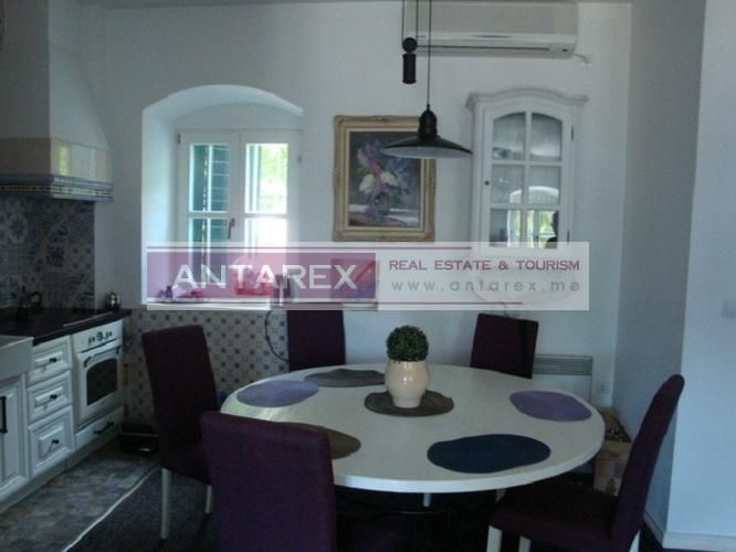 Апартаменты в Херцег-Нови, Черногория, 96 м² - фото 4