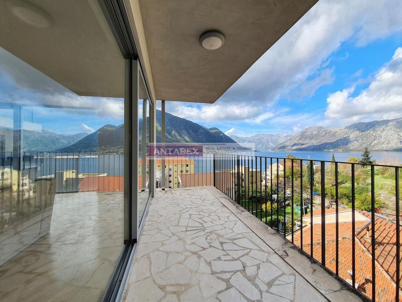 Апартаменты в Доброте, Черногория, 208 м² - фото 4